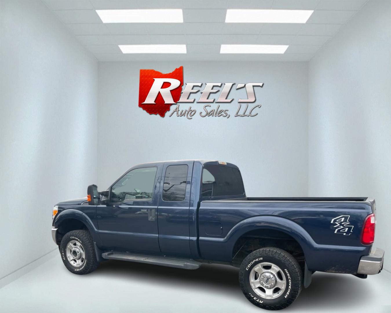 2015 Blue /Gray Ford F-350 SD XLT SuperCab Long Bed 4WD (1FT8X3B68FE) with an 6.2L V8 OHV 16V engine, 6-Speed Automatic transmission, located at 11115 Chardon Rd. , Chardon, OH, 44024, (440) 214-9705, 41.580246, -81.241943 - This 2015 Ford F-350 XLT Supercab 4WD, equipped with a robust 6.2L V8 engine and a 6-speed automatic transmission, offers substantial power and capability, suited for both work and recreational towing needs. It ensures driver comfort with a power driver's seat and power-adjustable pedals, coupled wi - Photo#12
